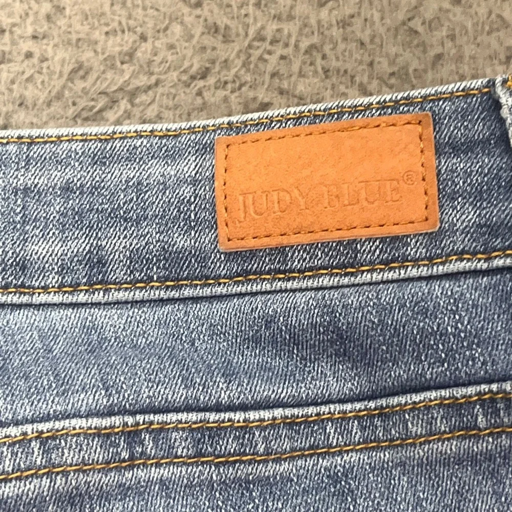 Judy Blue Los Angeles Relaxed‎ Fit Blue Denim Jeans Women Size 27 Distressed